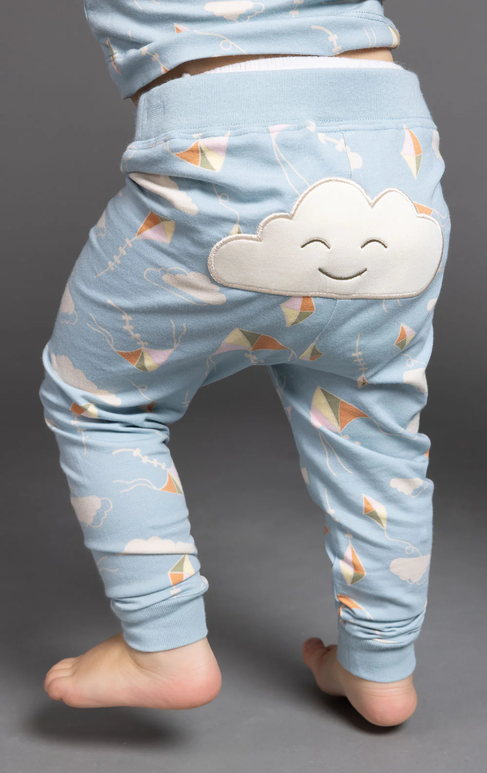 Dreamy Kites Infant Pajamas - Image 4