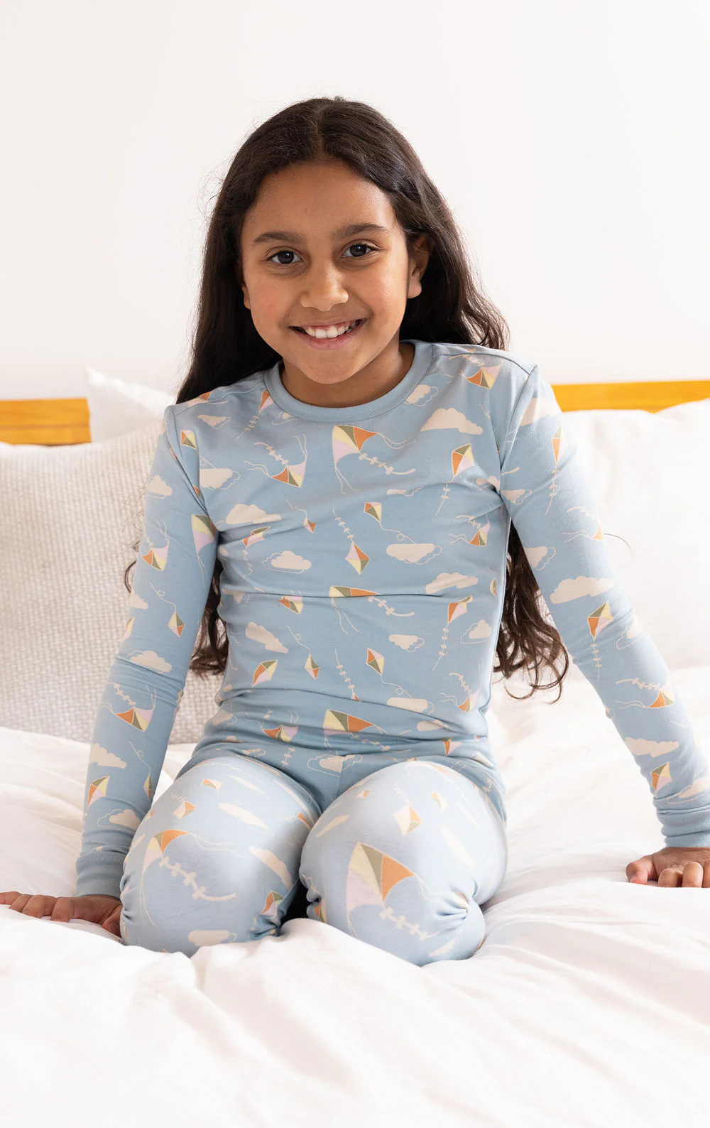Dreamy Kites Unisex Kids Pajamas - Image 3