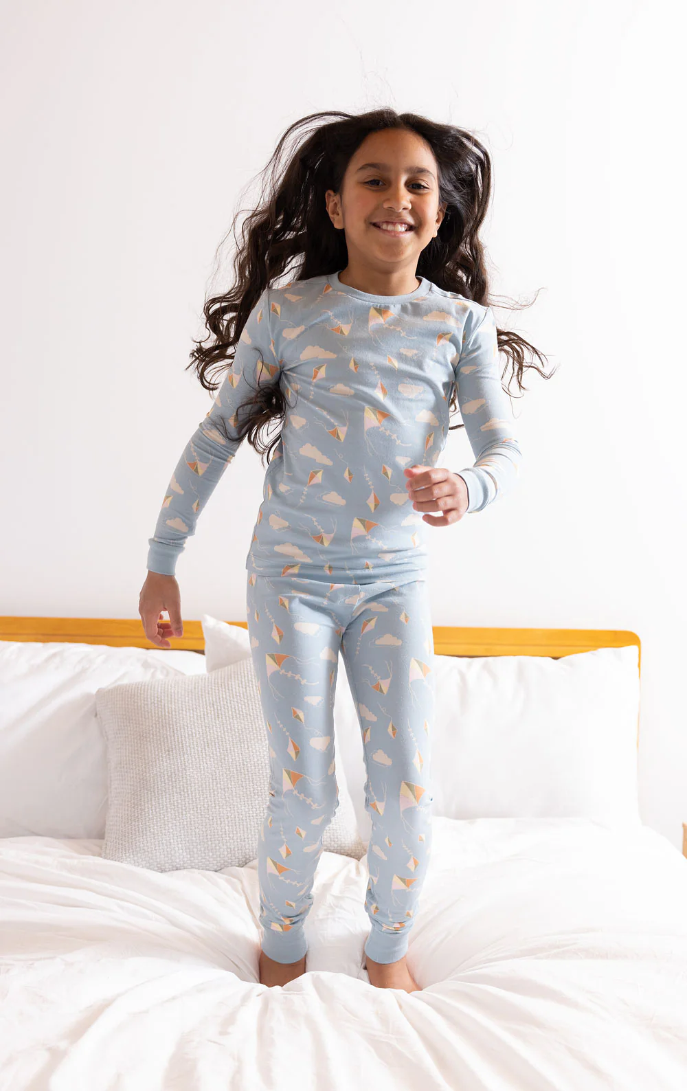 Dreamy Kites Unisex Kids Pajamas - Image 4